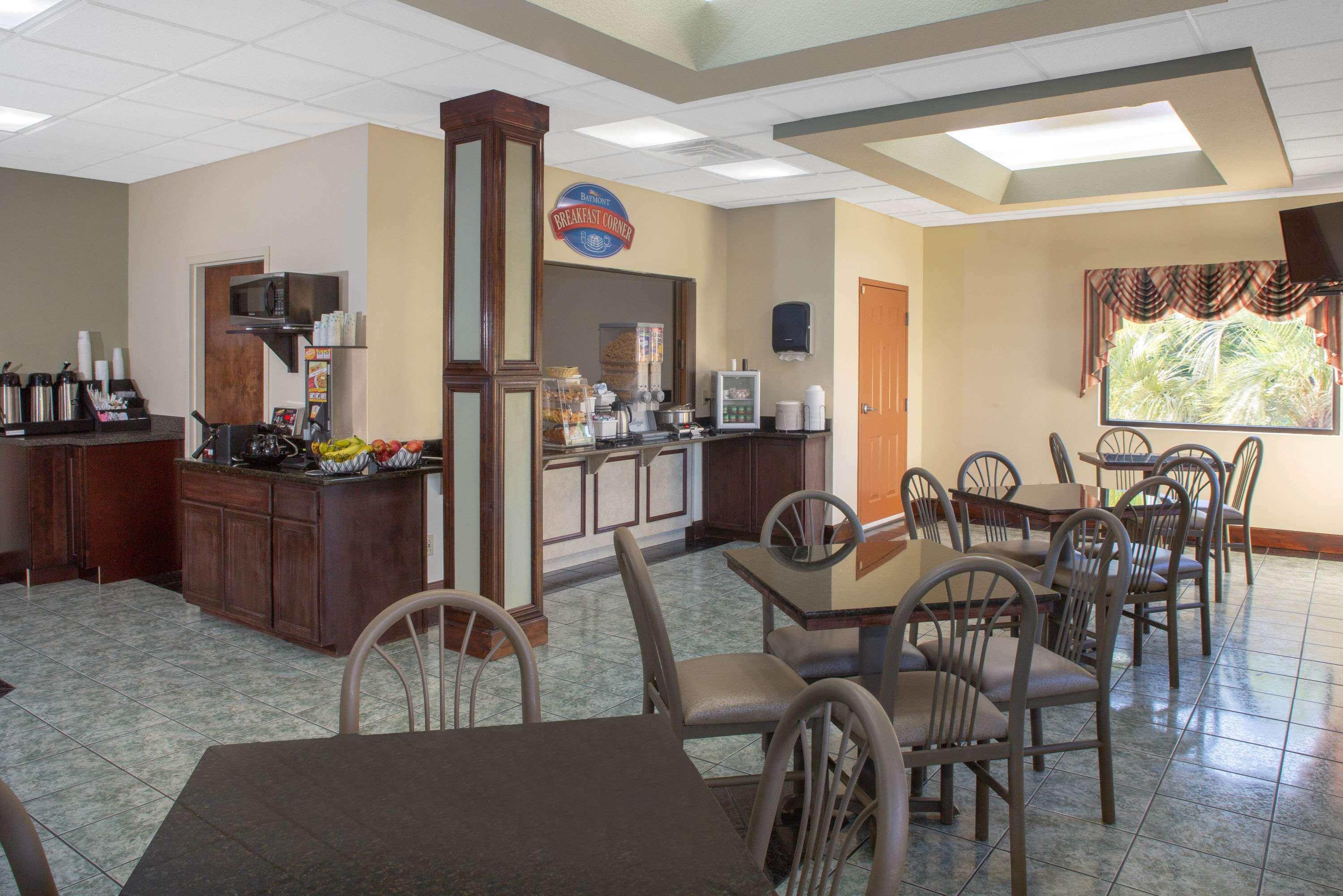 Baymont By Wyndham Midway Tallahassee Dış mekan fotoğraf